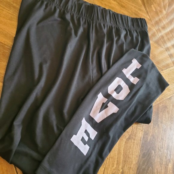 Rue 21 + Black Leggings LOVE - Picture 1 of 15